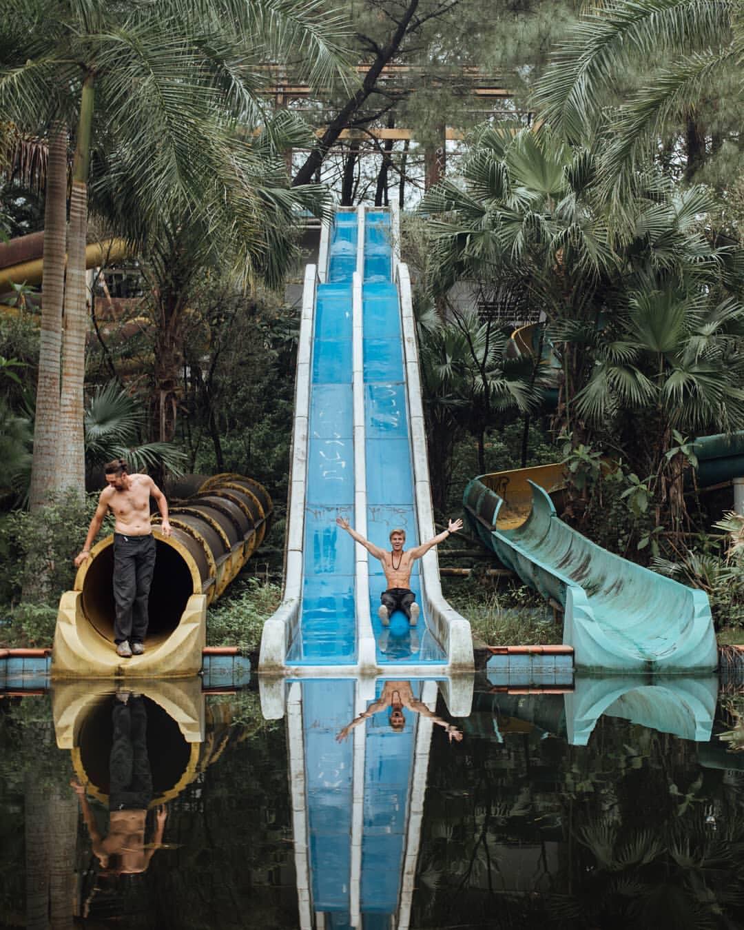 ho thuy tien water park hue guide