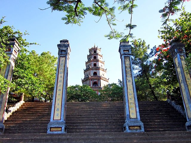 thien-mu-pagoda-hue temples in hue