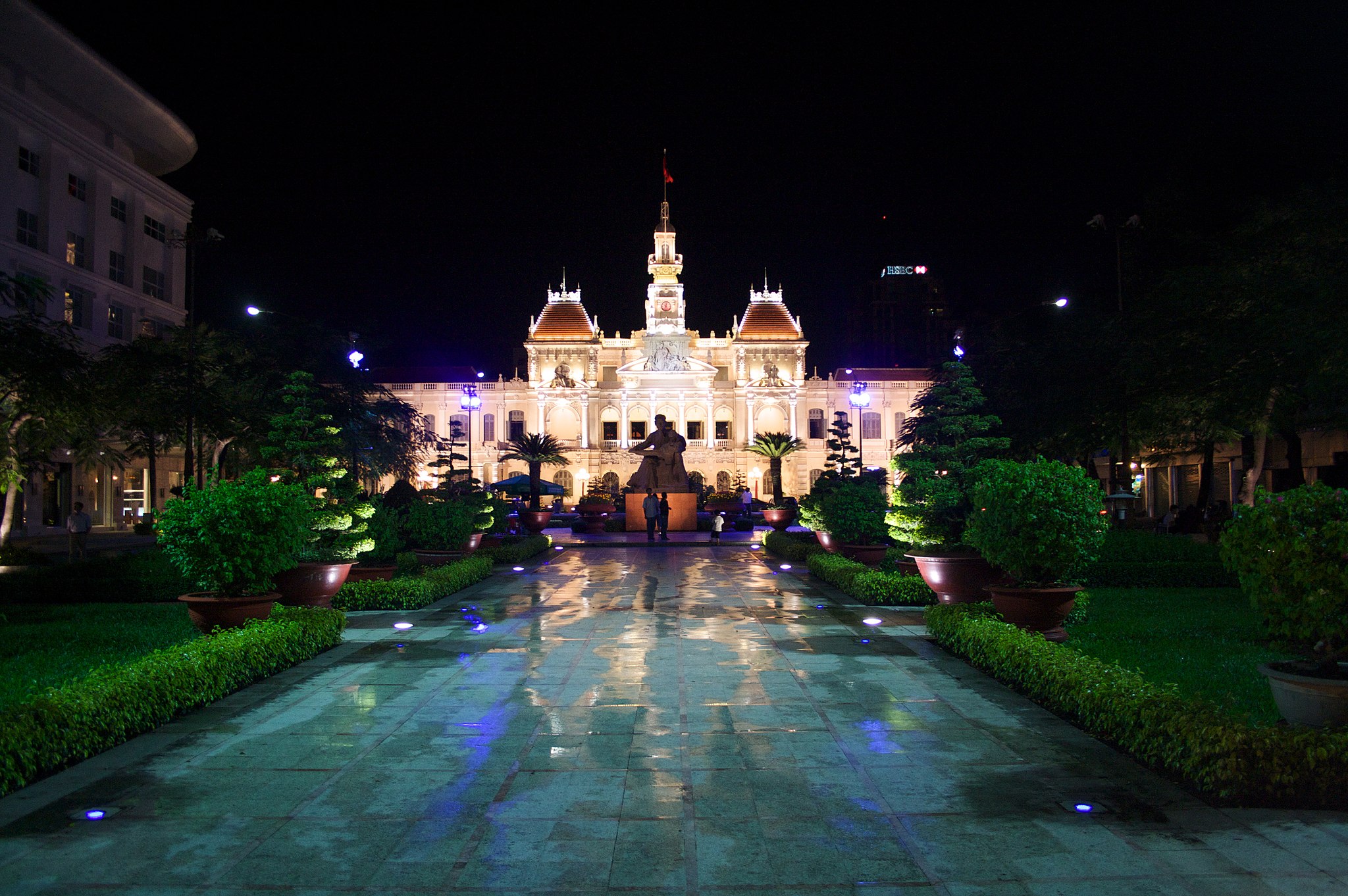 ho-chi-minh-city-hall