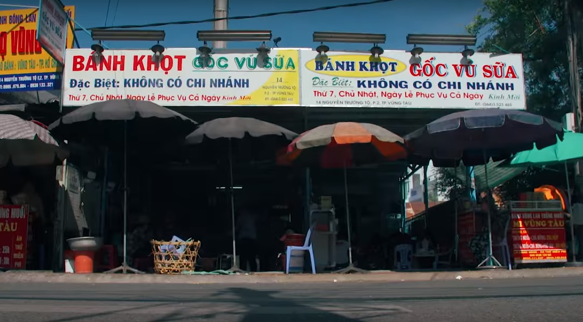 Vietnamese mini pancakes