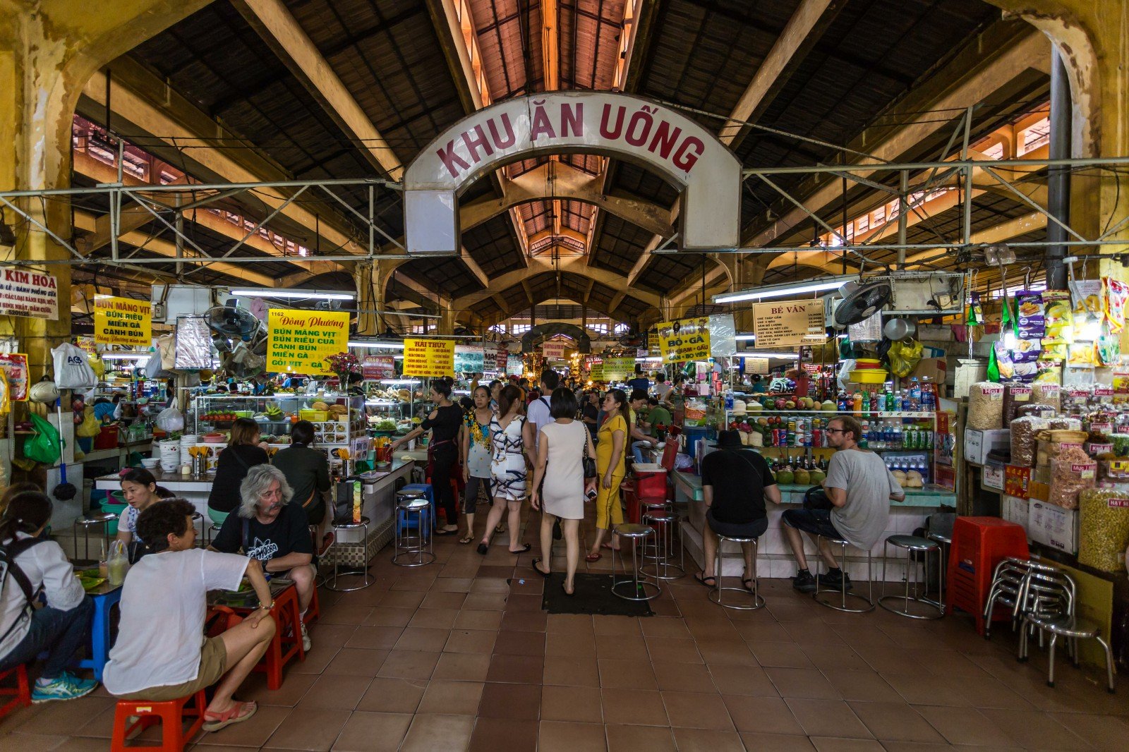 Ben Thanh Market food court