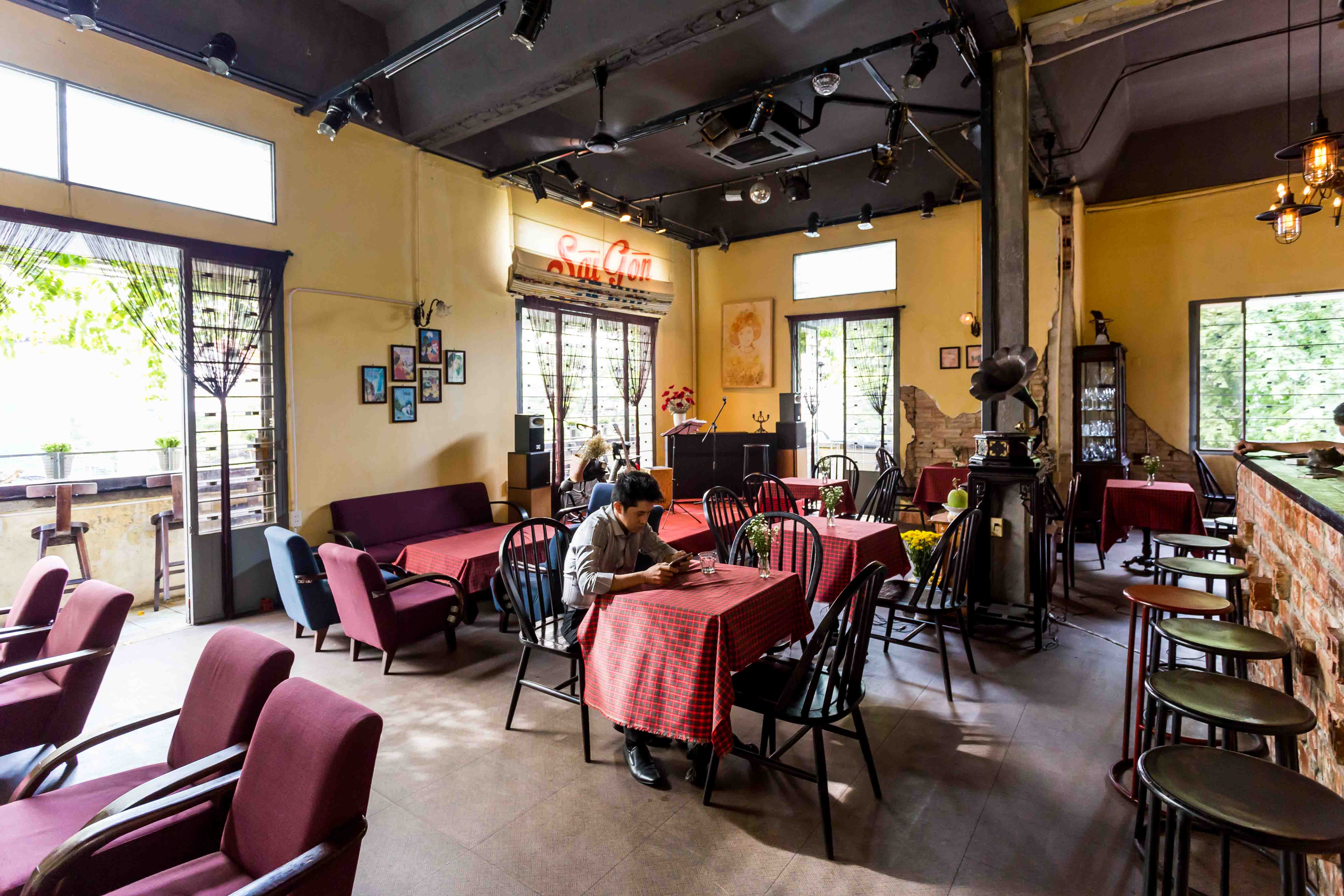 Cafes in Saigon