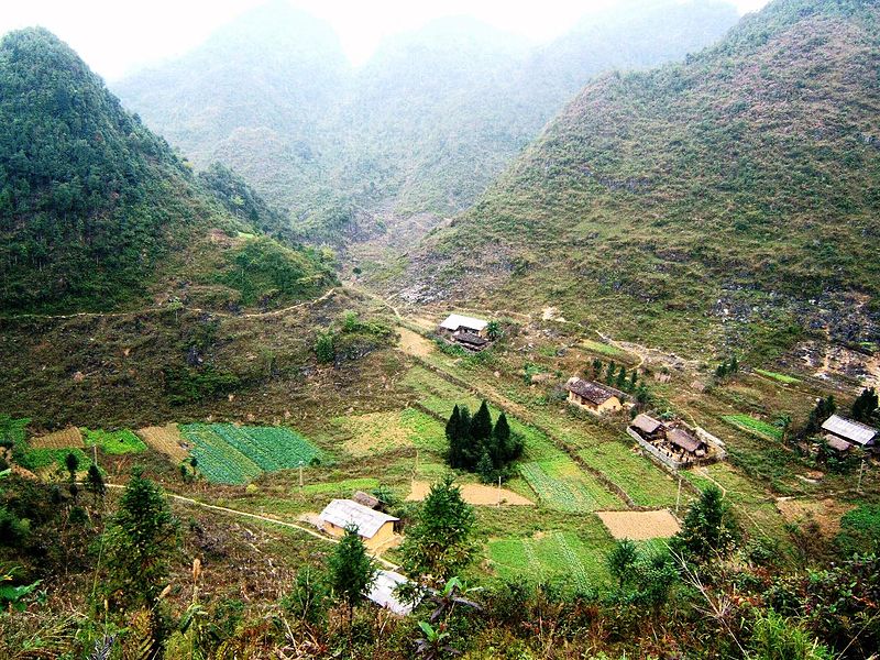 where to stay in ha giang