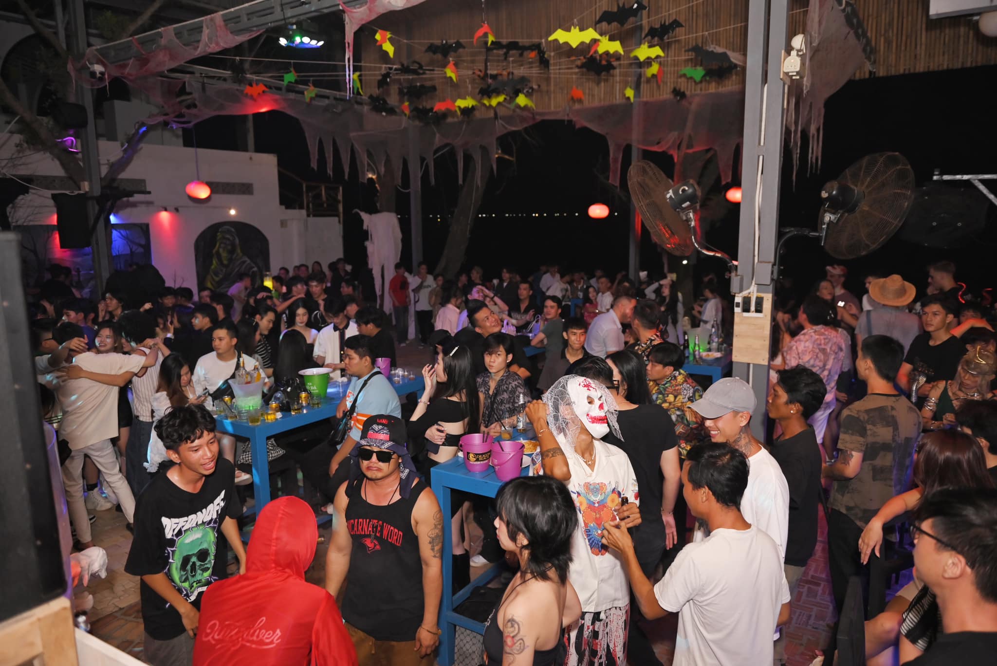 Party All Night @ Dragon Beach Bar