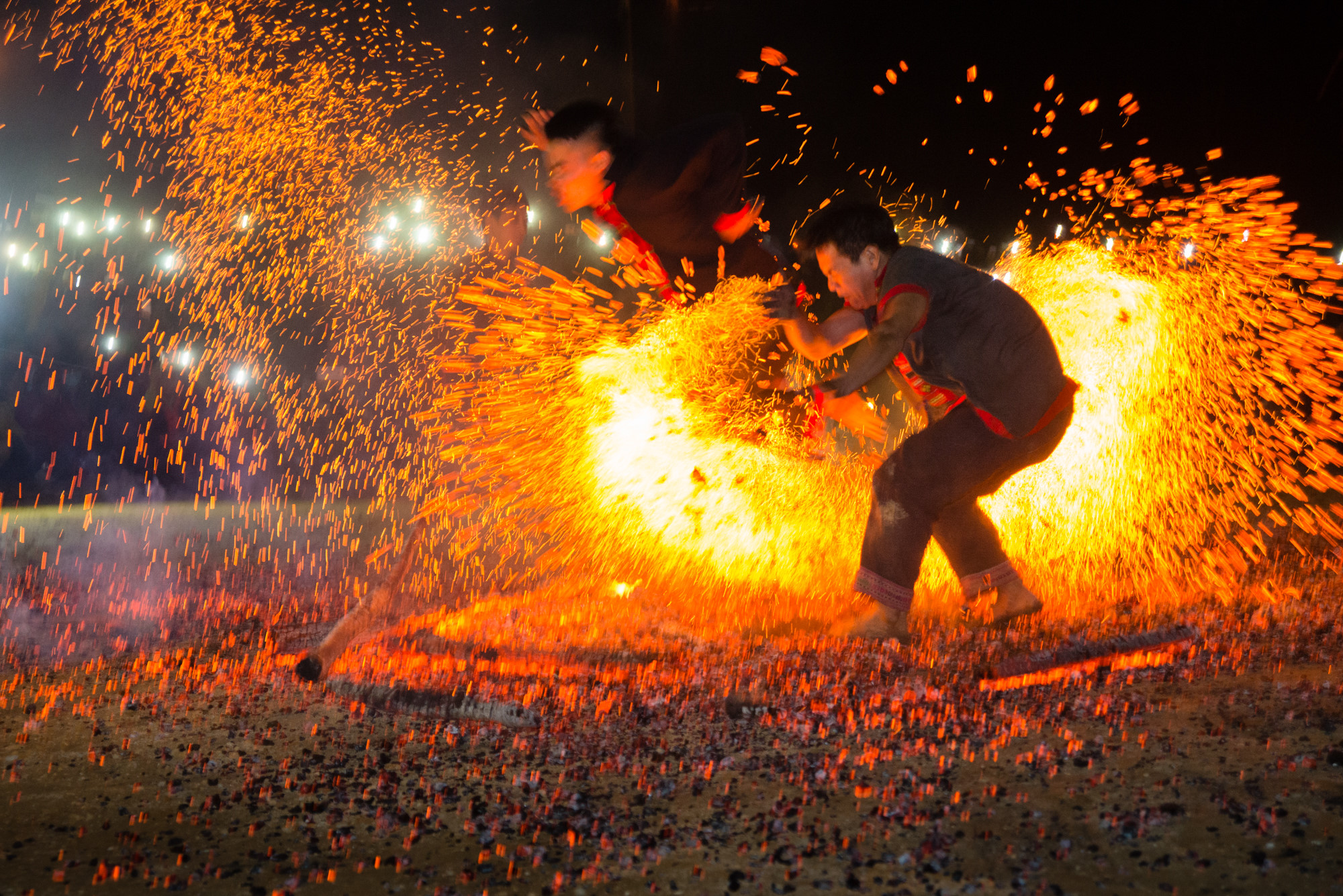 fire dancing red dao