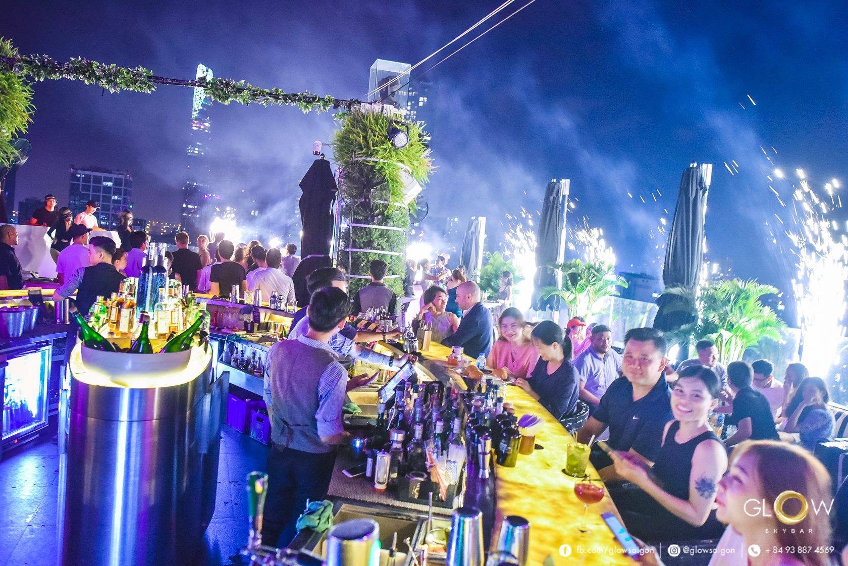 glow skybar saigon