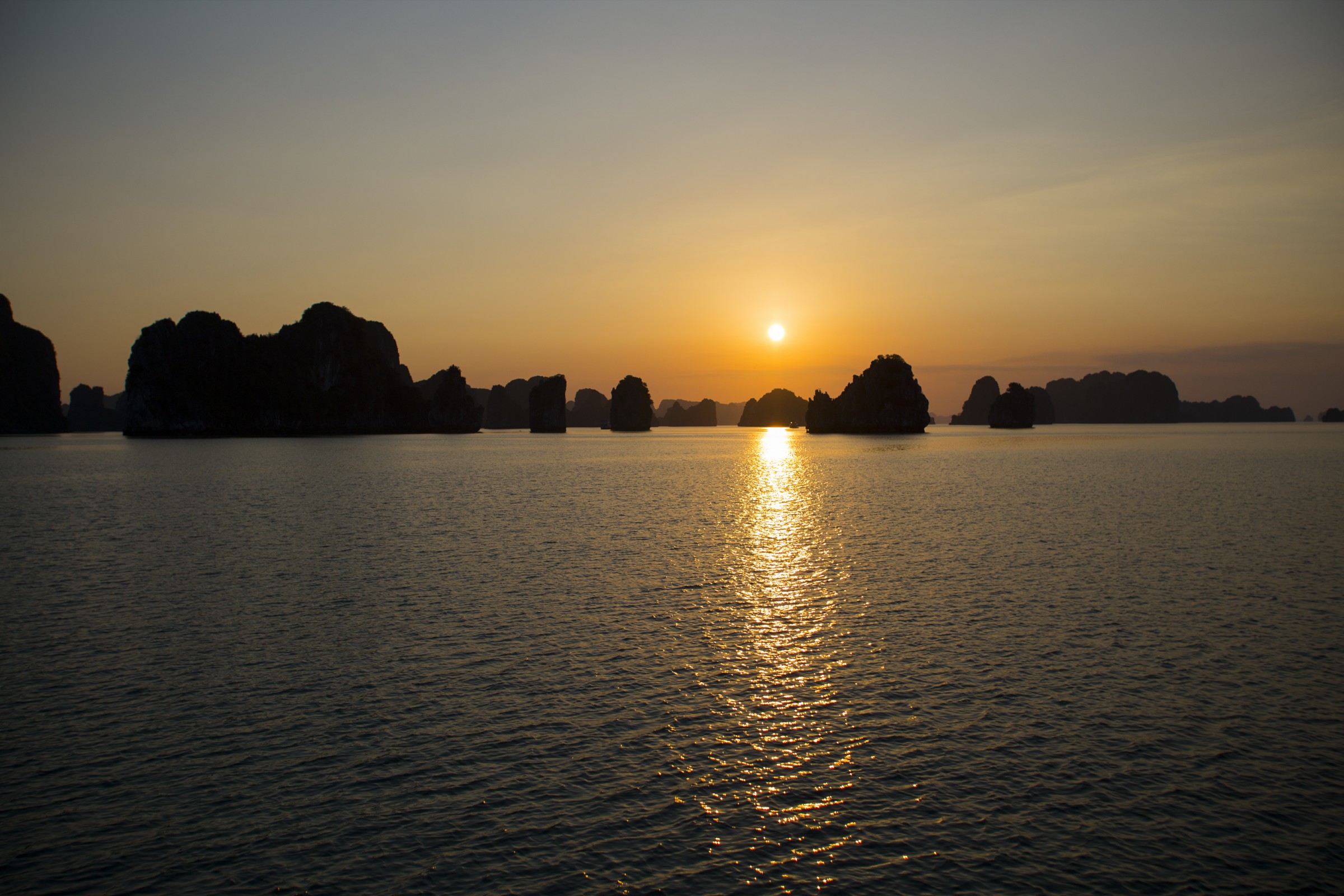 ha long bay honeymoon tour