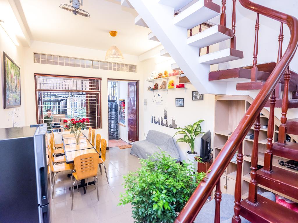 cheap hotels in ho chi minh city district 1 happy saigon hostel