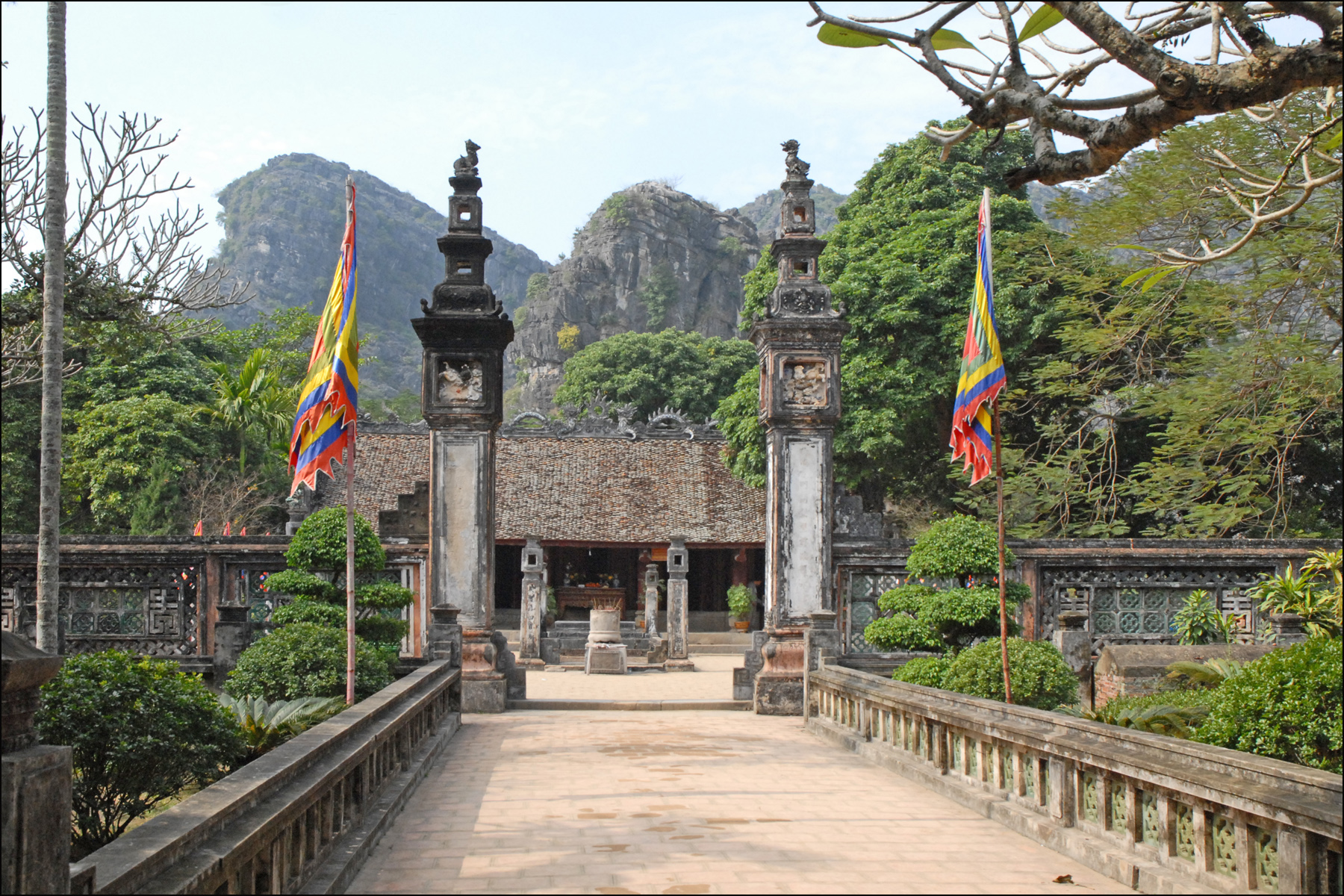 temple of king dinh