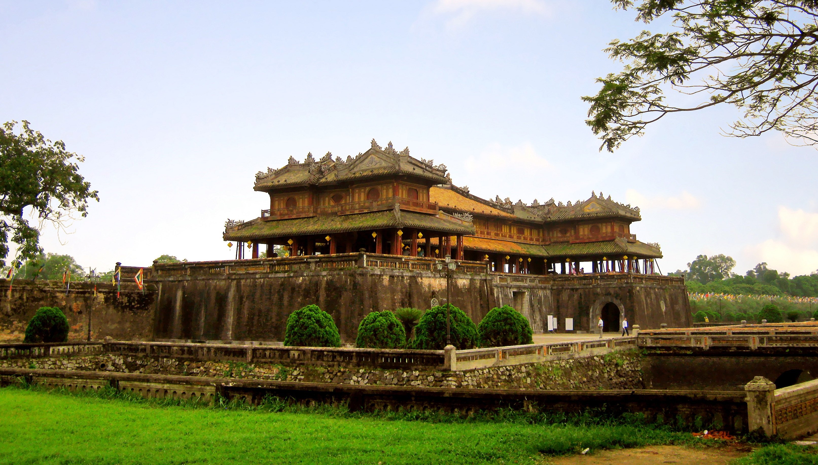 where to stay in hue, vietnam