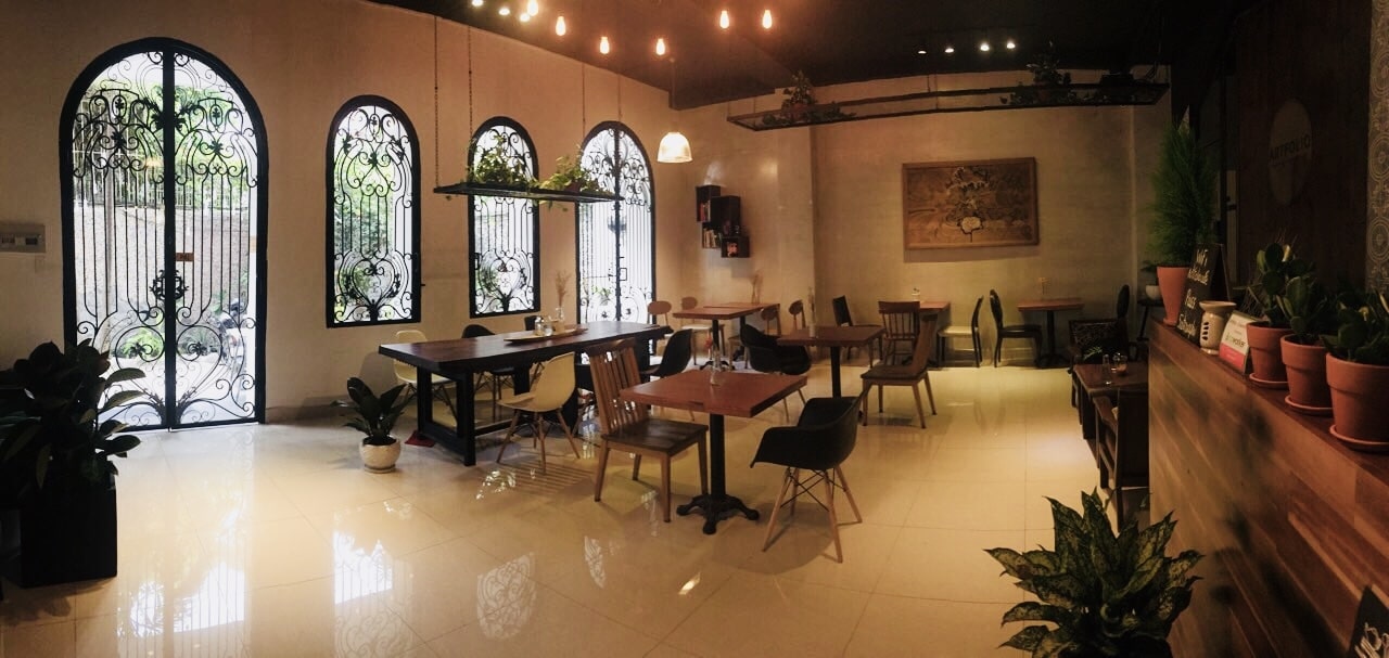 digital nomads in ho chi minh city co-working spaces