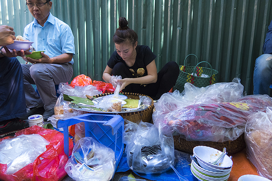 5-must-try-dishes-hanoi-breakfast