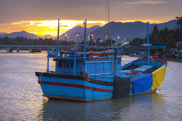 where to dive in vietnam