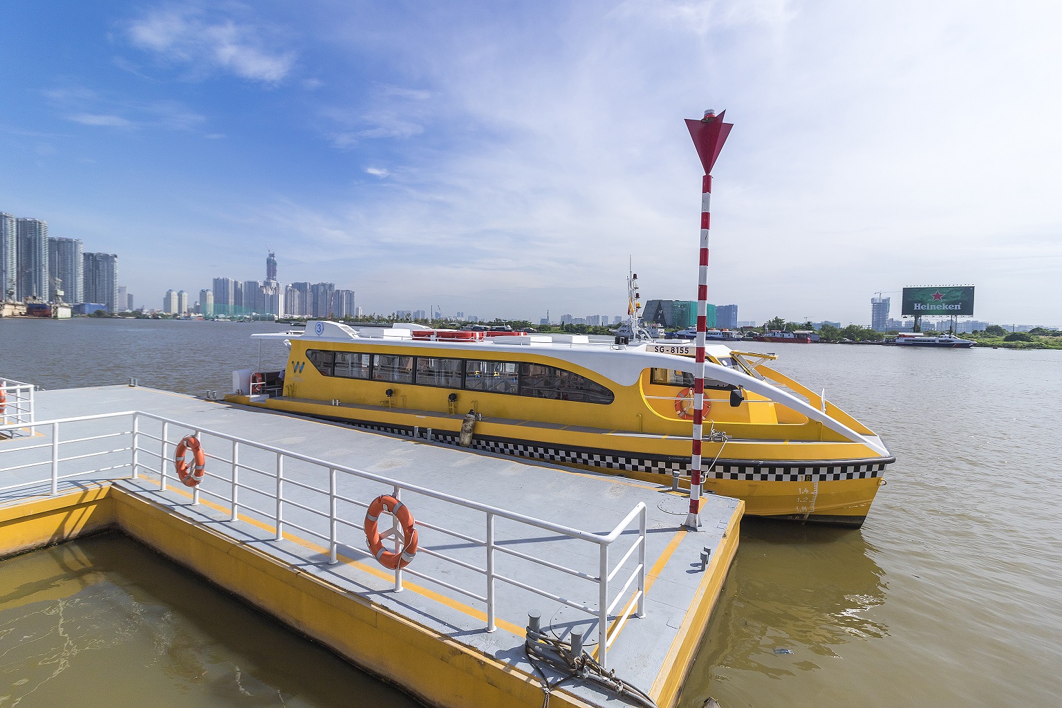 river taxi saigon