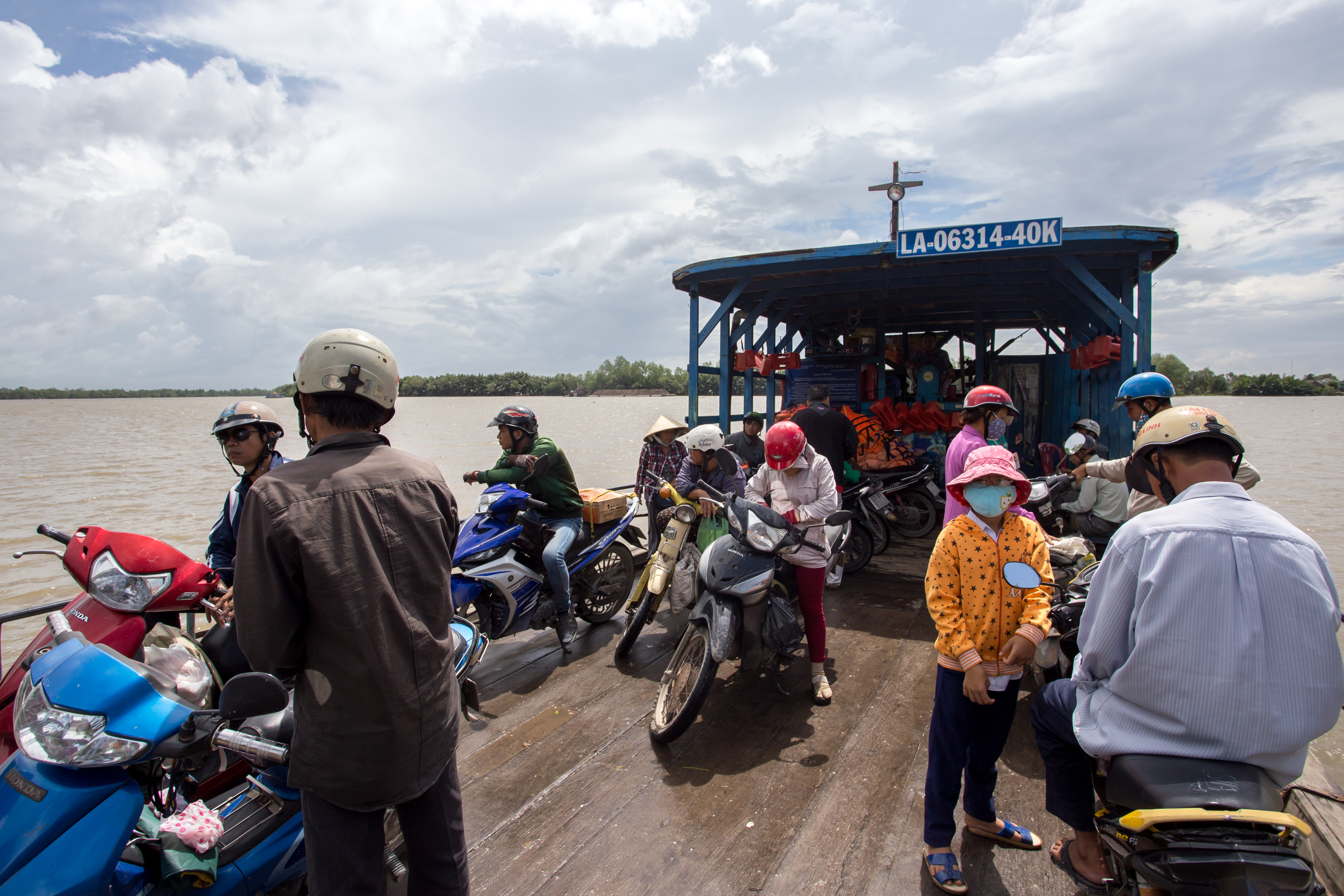 how to get to mekong delta from saigon