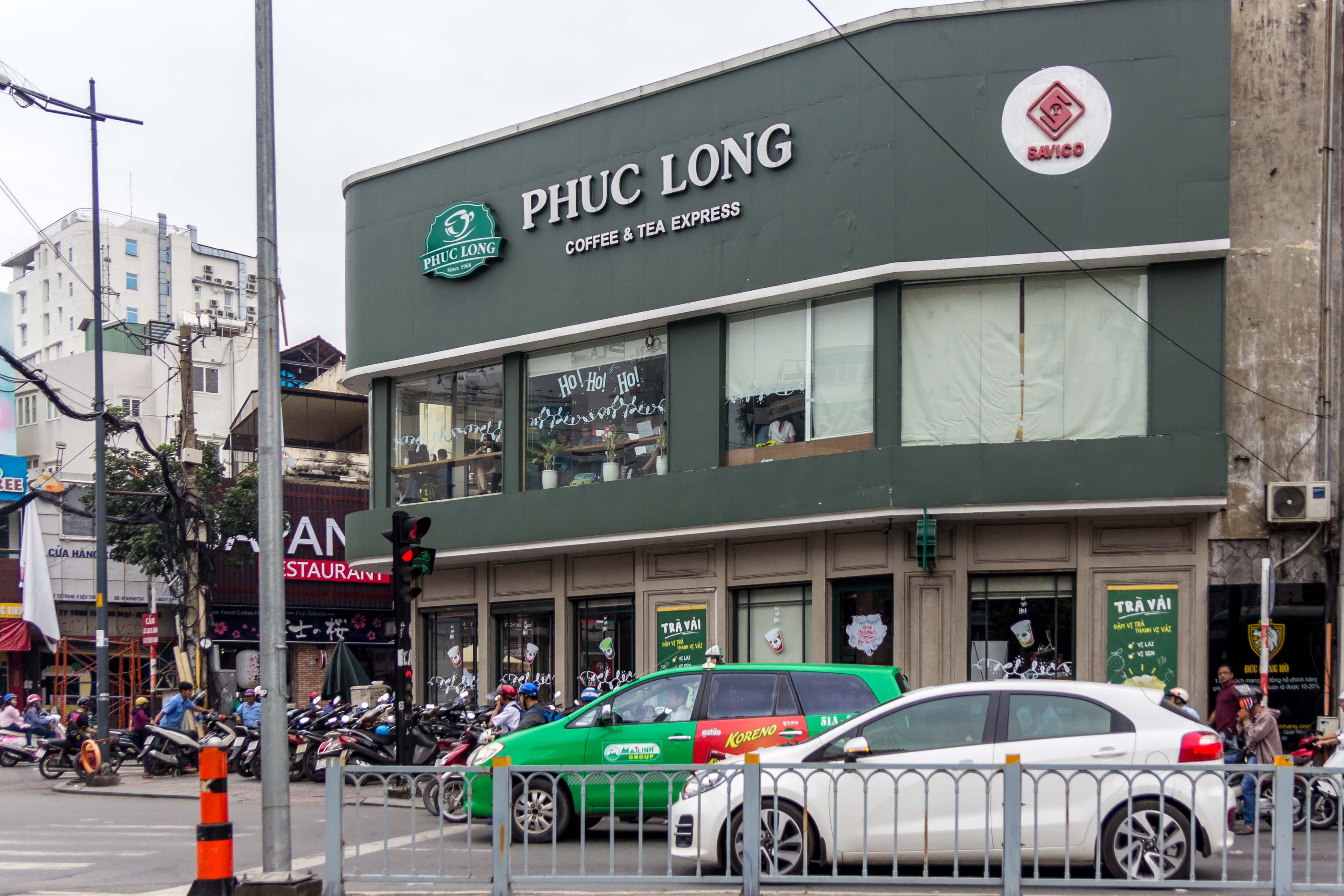 Phuc Long Coffee & Tea Express