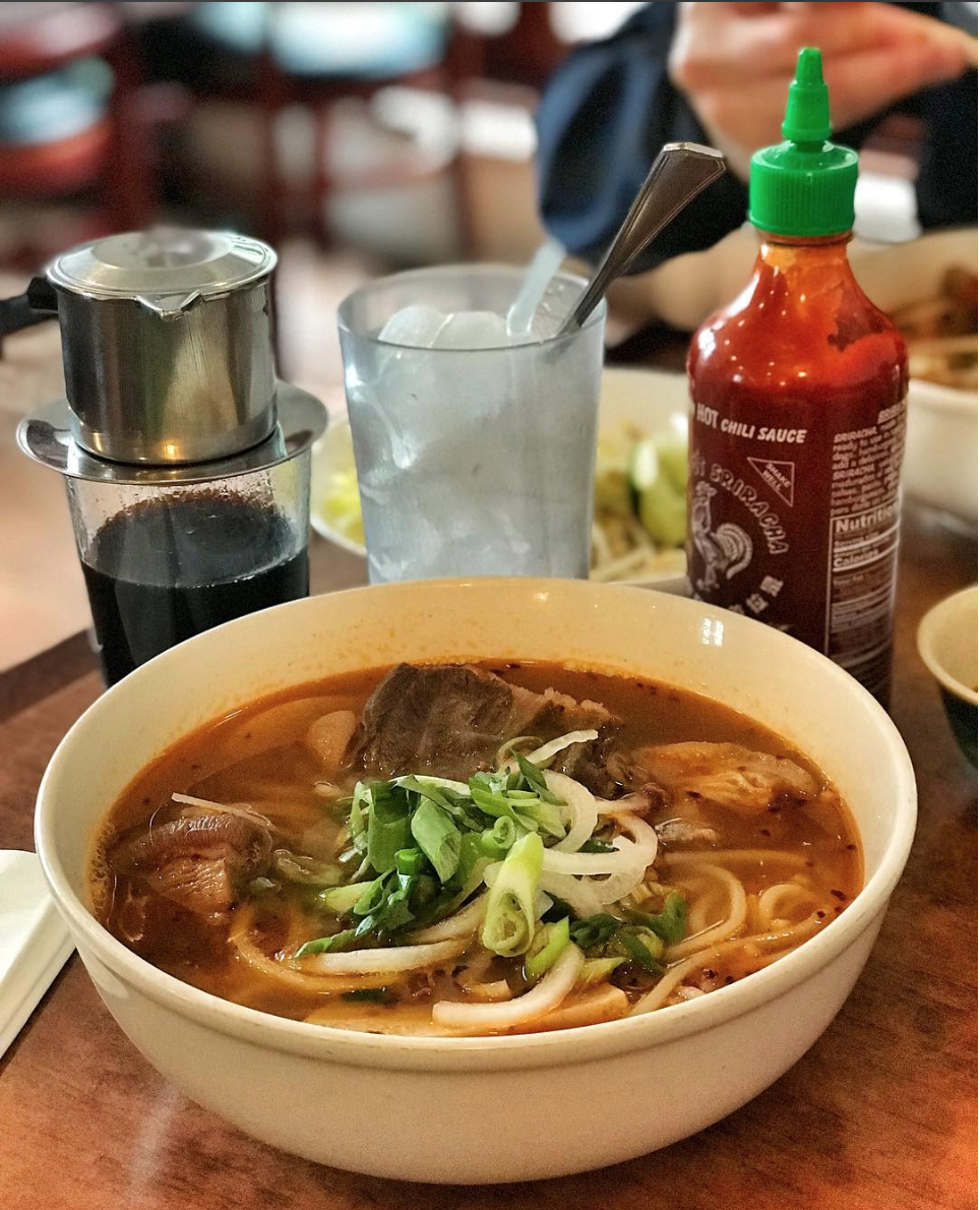 where to eat bun bo hue