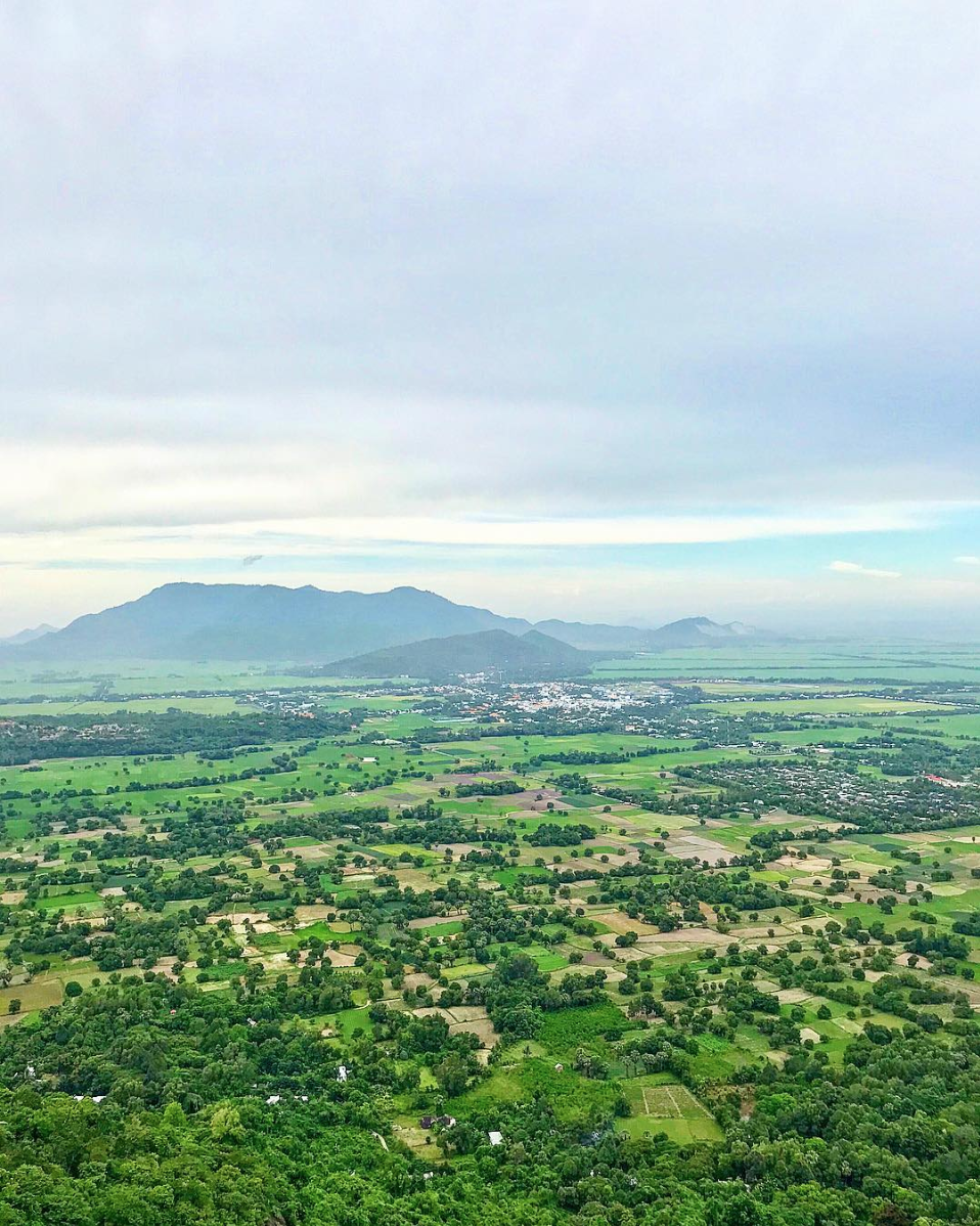 mountains of an giang