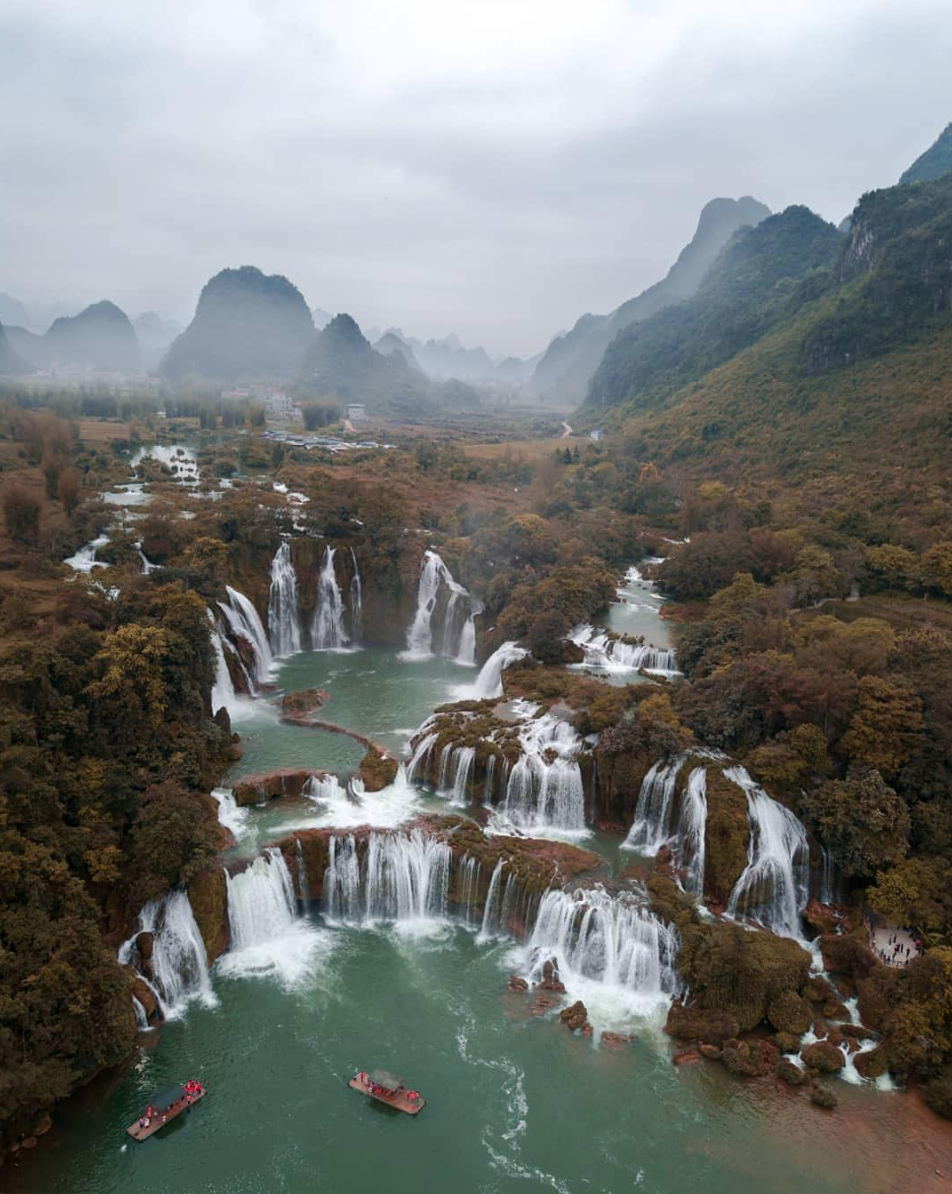 ban gioc waterfall vietnam china detian