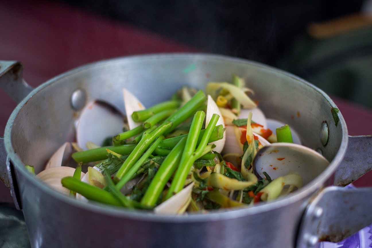 where to eat sea snails in saigon sea snail restaurants