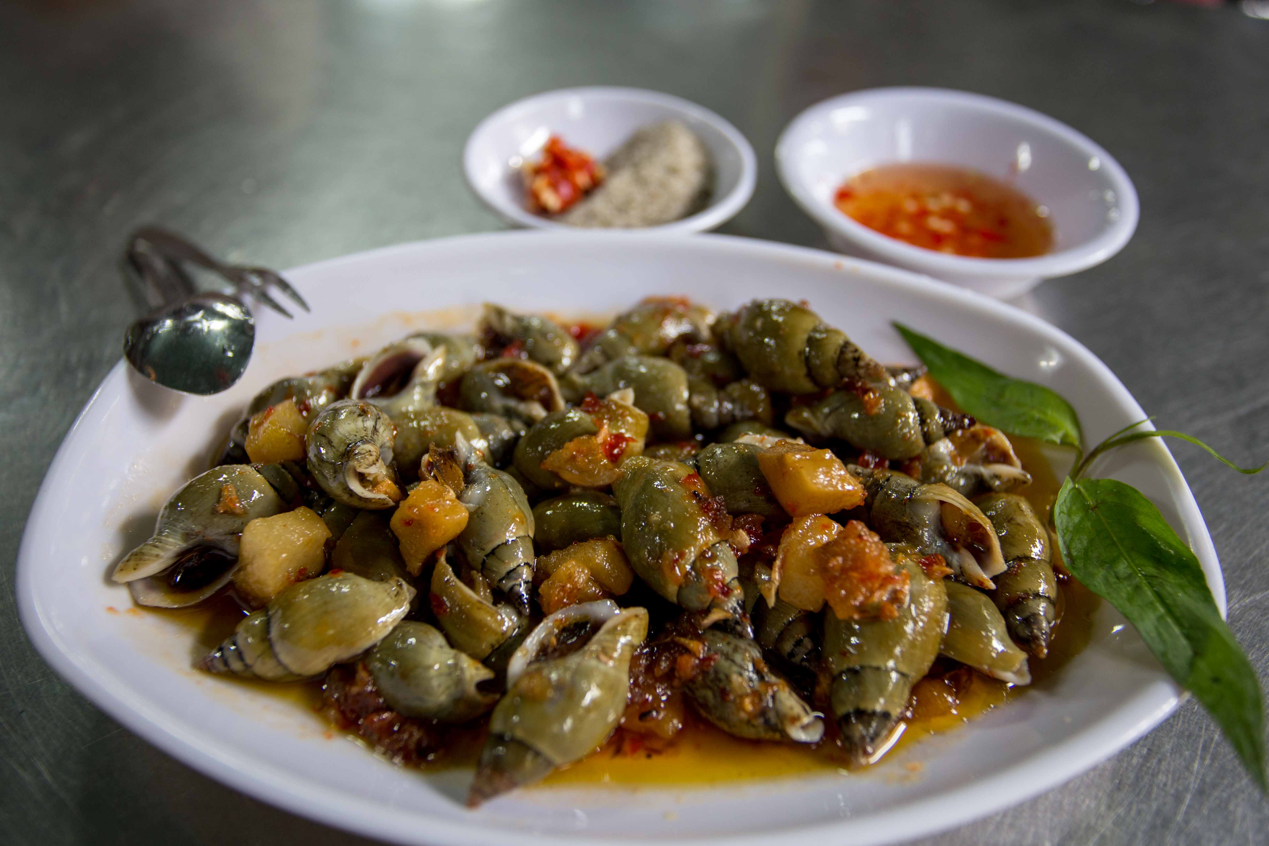 best sea snail restaurant saigon