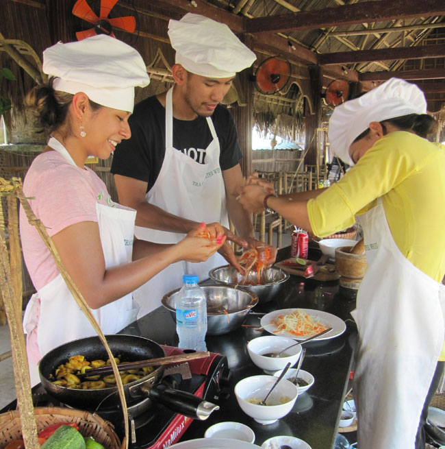 Tra Que Water Wheel cooking class